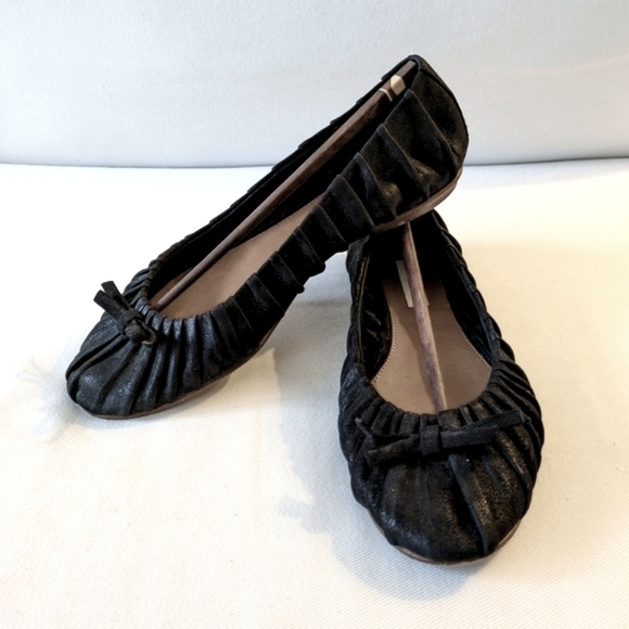 Zara. Flats. Black. Size 37 - Picture 1 of 16